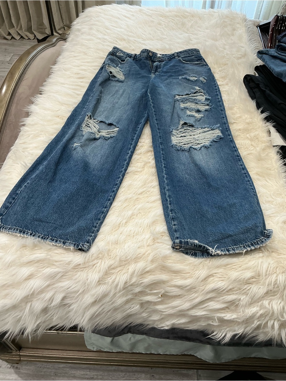 Distressed Wide-Leg Women’s Jeans - Blue
